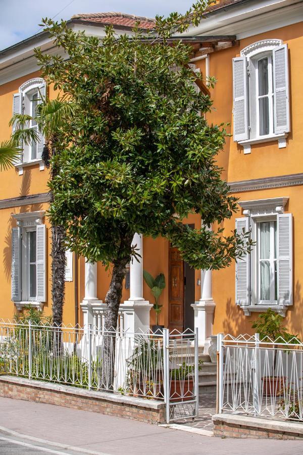 Villa Liberty Urbino Exterior photo
